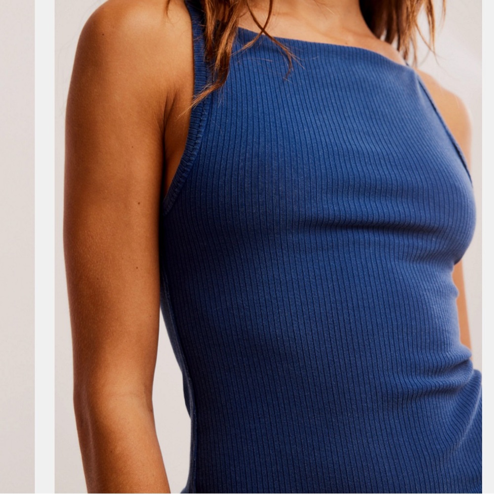 We The Free Mia High Square Neck Sleeveless Tank Top in Bell Weather Navy NWOT - Picture 4 of 8